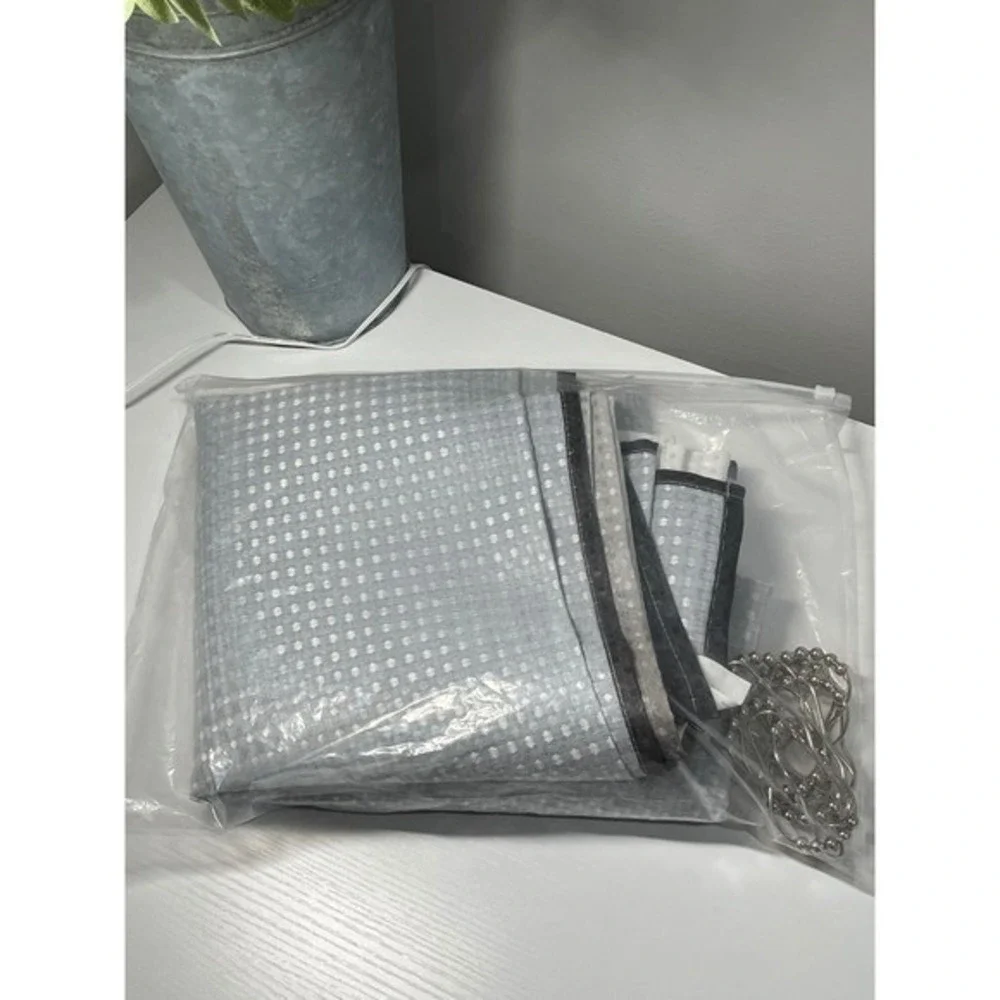Gray White‎ Geometric Shower Curtain Set With Hooks